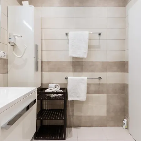Days - Open-plan With Ac Near National Theatre Apartment *