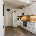 Days - Open-plan With Ac Near National Theatre 公寓 *
