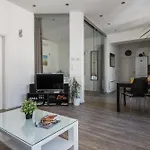 Days - Open-plan With Ac Near National Theatre 公寓