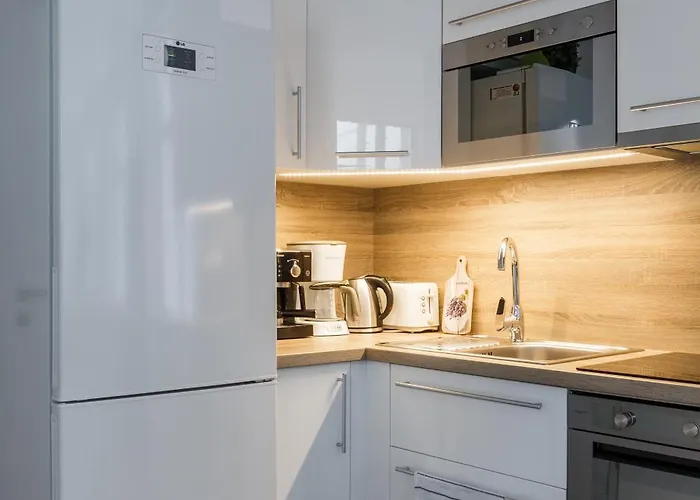 Days - Open-plan With Ac Near National Theatre * Praga